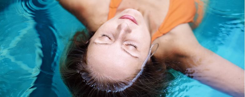 Idrokinesiterapia: come funziona la fisioterapia in acqua