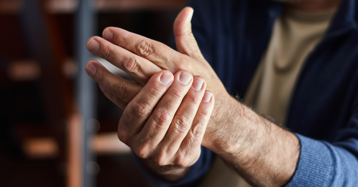 Dolore alle mani per colpa dell'artrosi? . Se hai altri problemi, famm