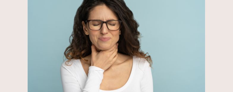 Placche alla gola: come si riconoscono